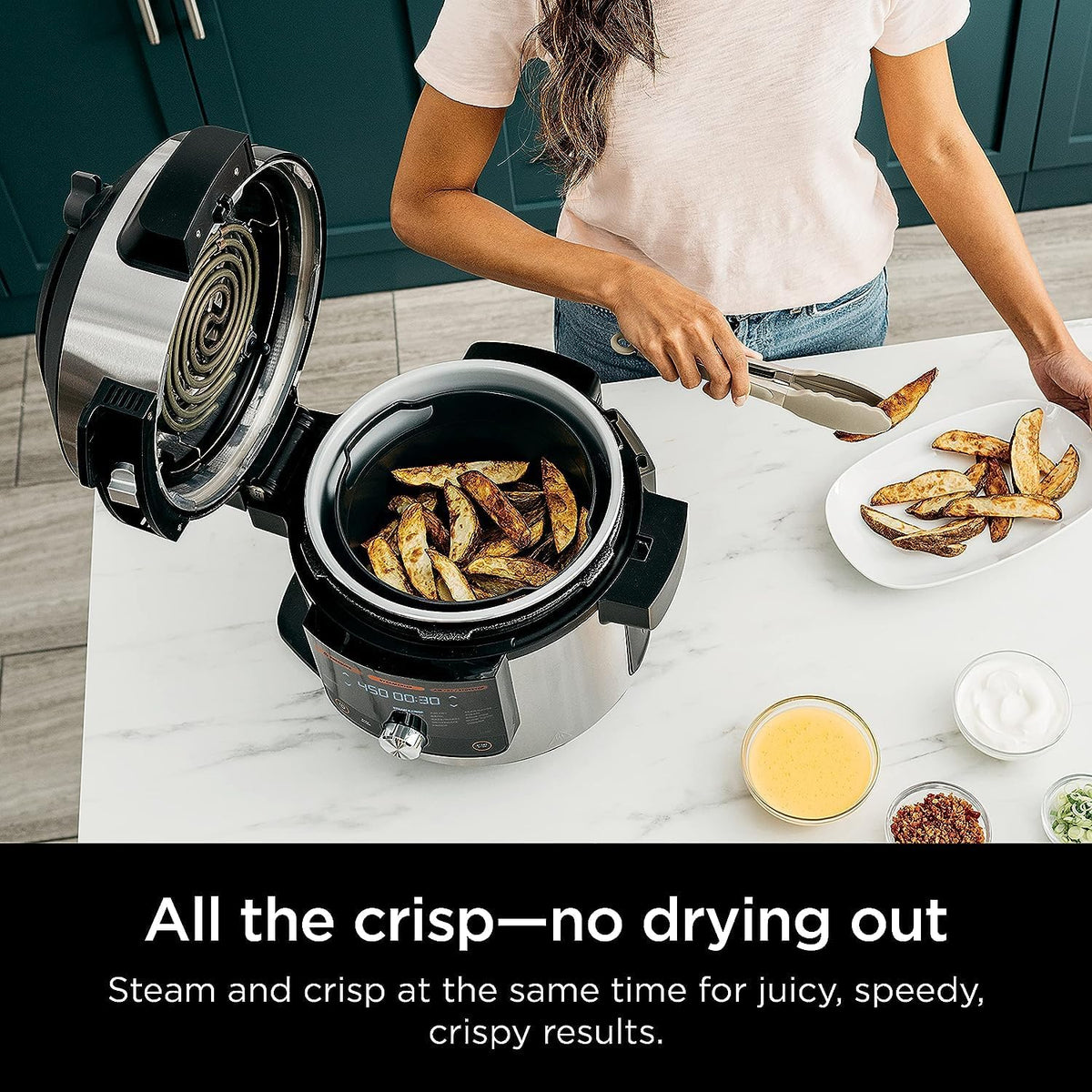 8 Qt. Pressure Cooker Steam Fryer with SmartLid M68394