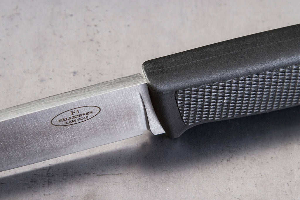 Fixed Blade Knife with Zytel Sheath C107
