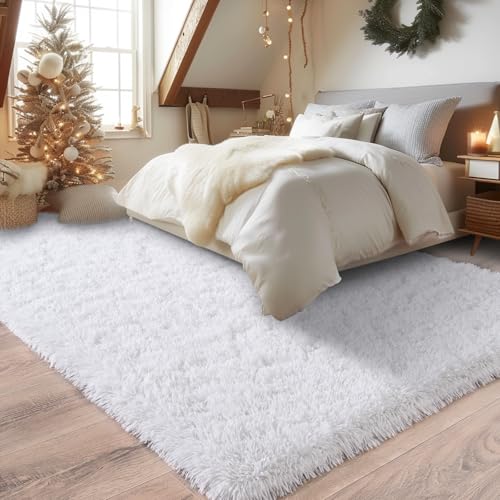 White 4x6 Feet Shaggy Area Rug F832