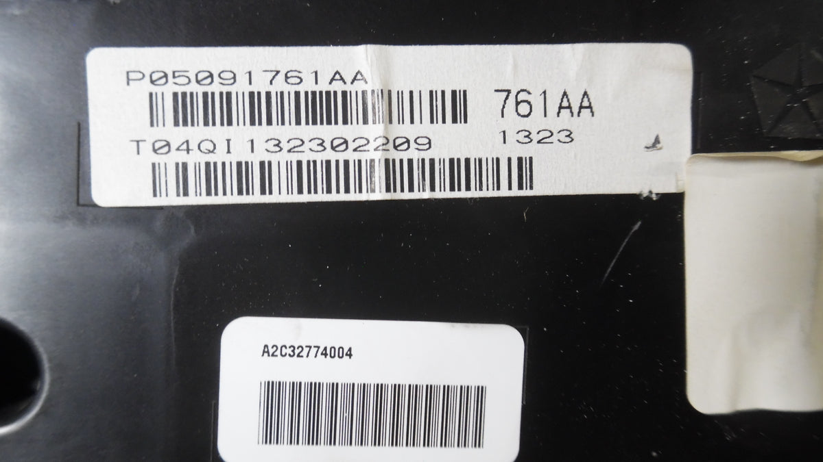 2013 Dodge Durango Speedometer Cluster MPH 3.6L OEM C12186