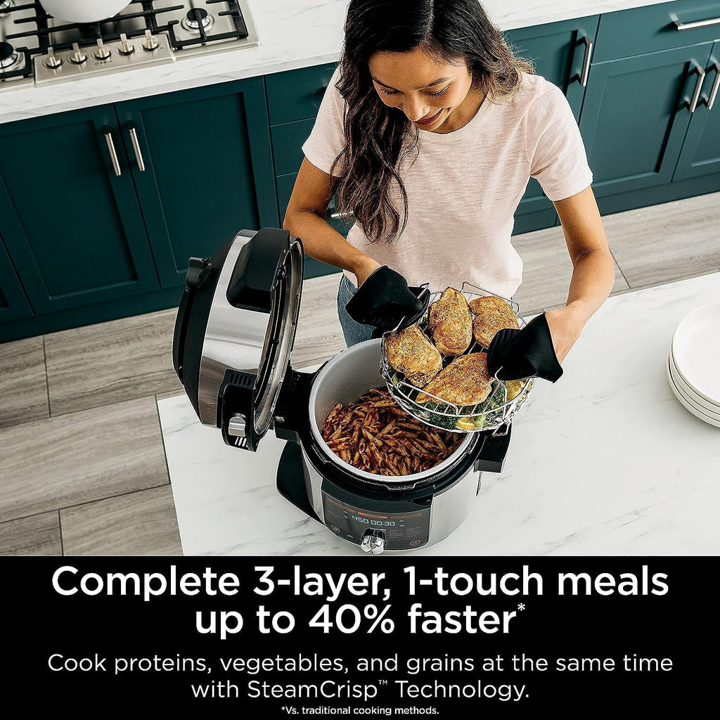 8 Qt. Pressure Cooker Steam Fryer with SmartLid M68394