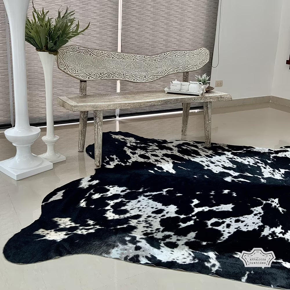 Medium 5' x 7' Genuine Leather Cowhide Rug W42426