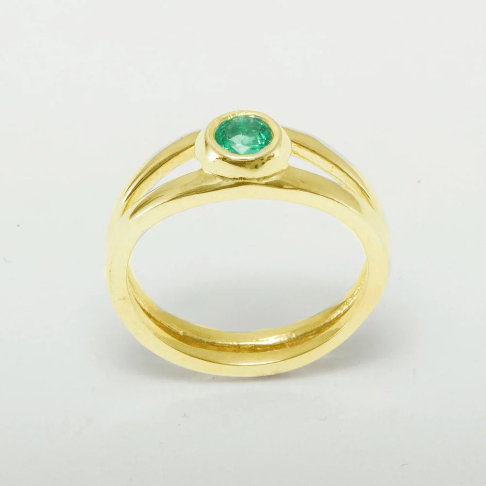 9k Yellow Gold Emerald Solitaire Engagement Ring J90119