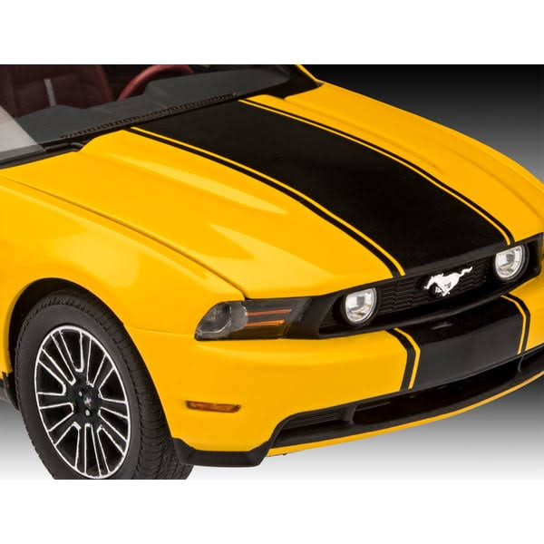 1:25 Model Car Kit J611