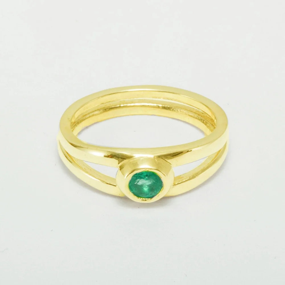 9k Yellow Gold Emerald Solitaire Engagement Ring J90119
